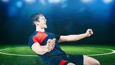 国字号裁判闪耀阿拉伯杯！马宁、周飞、张铖同执盛大赛事足球盛宴